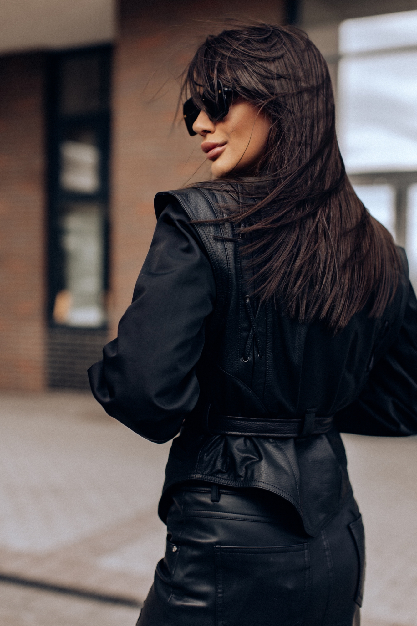 Стильная косуха 2в1 (жилетка)