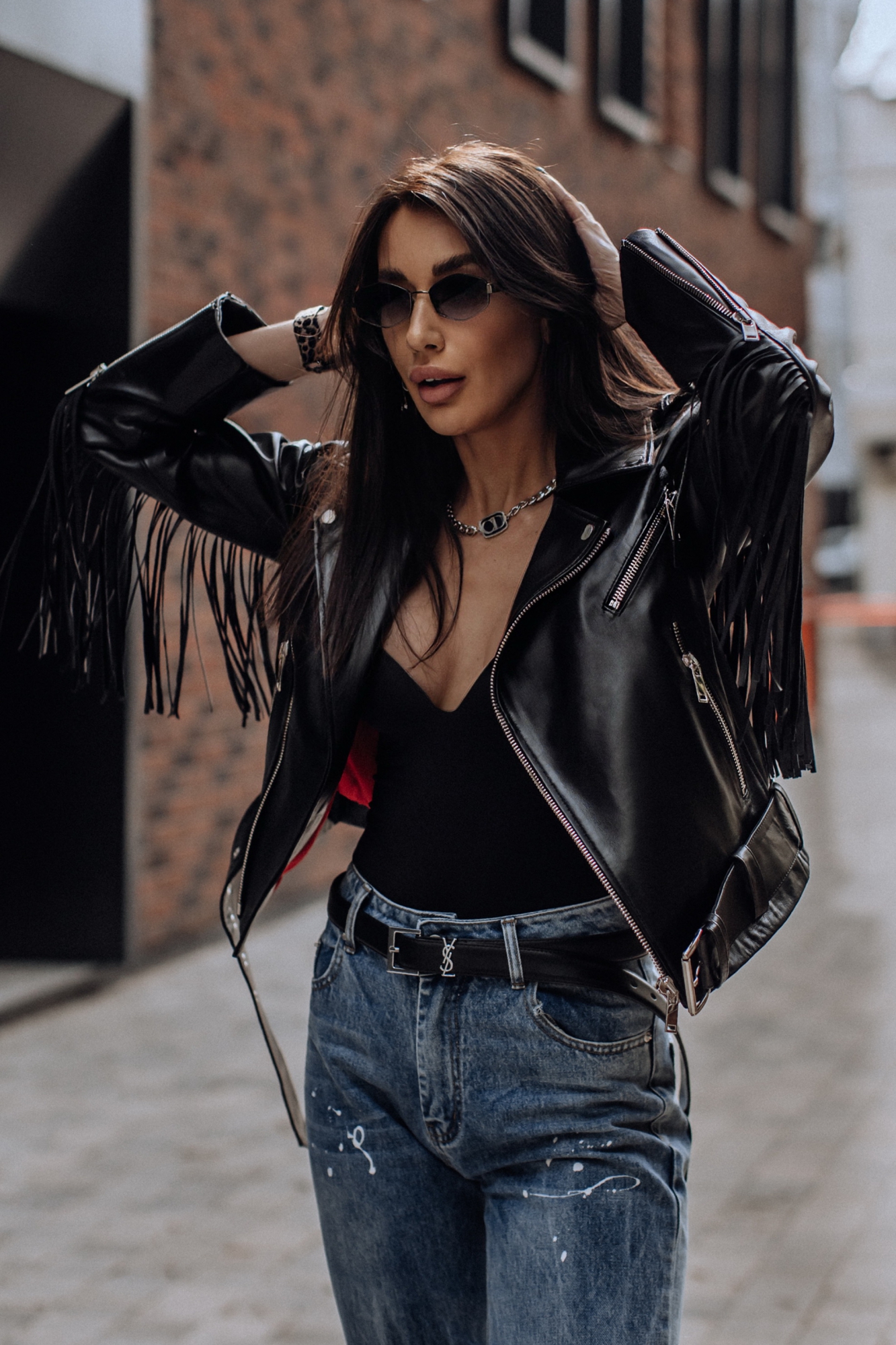 Укороченная косуха с бахромой