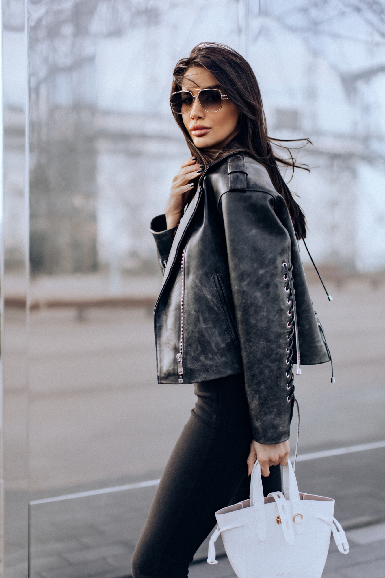 Курточка из натуральной кожи