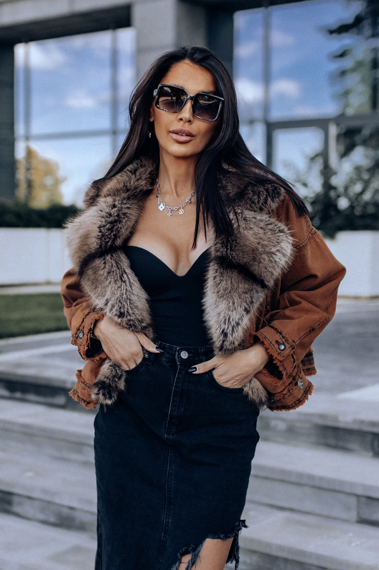 Модная джинсовка с мехом экоенот