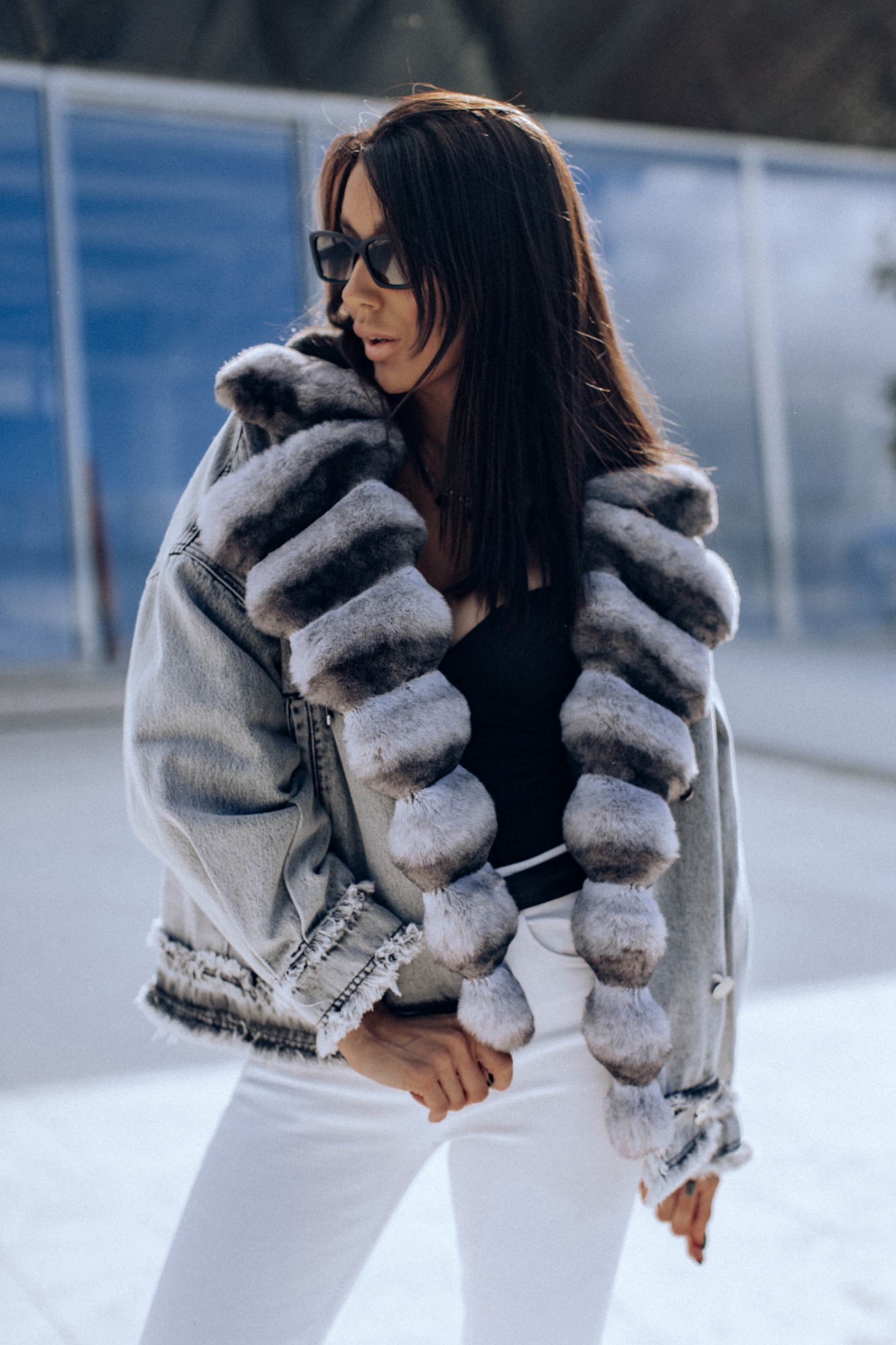 Джинсовая куртка с эко шиншиллой