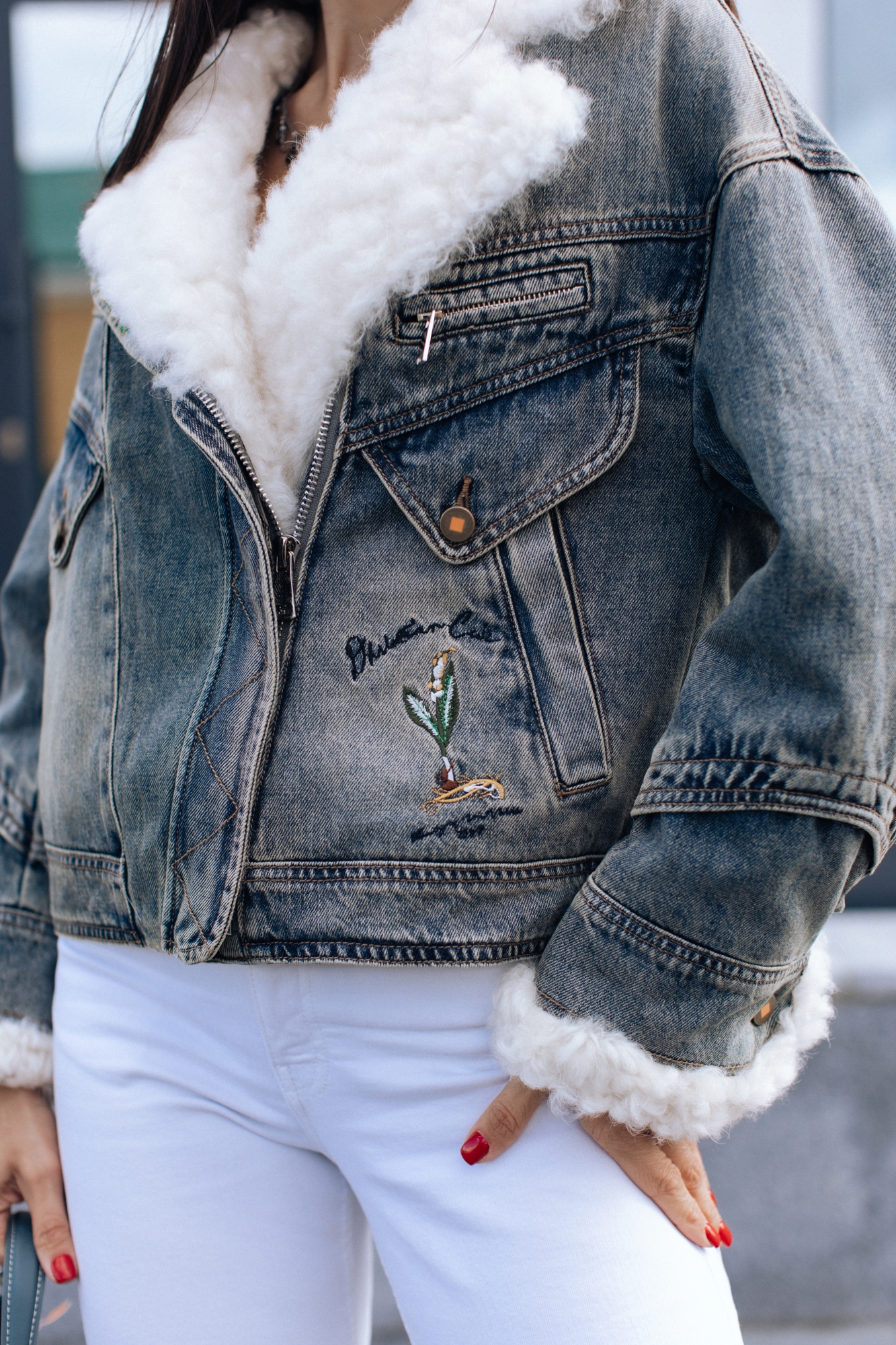 Джинсовая курточка с овчиной