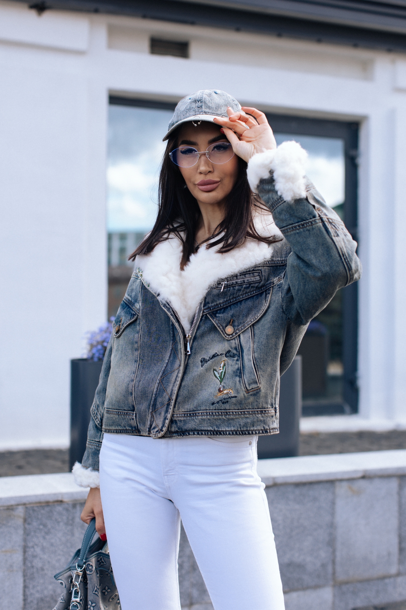 Джинсовая курточка с овчиной