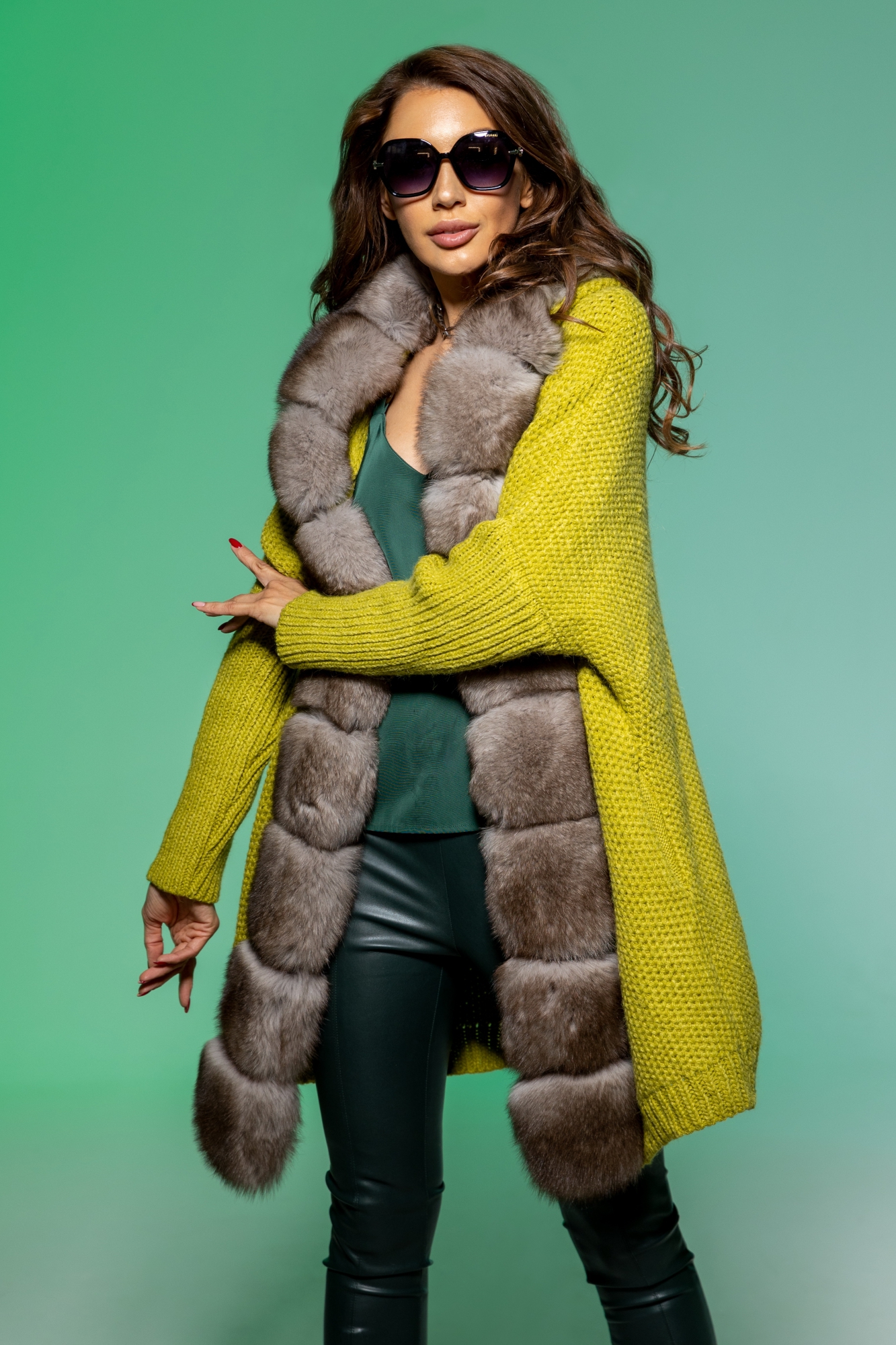 Кардиган с мехом песца