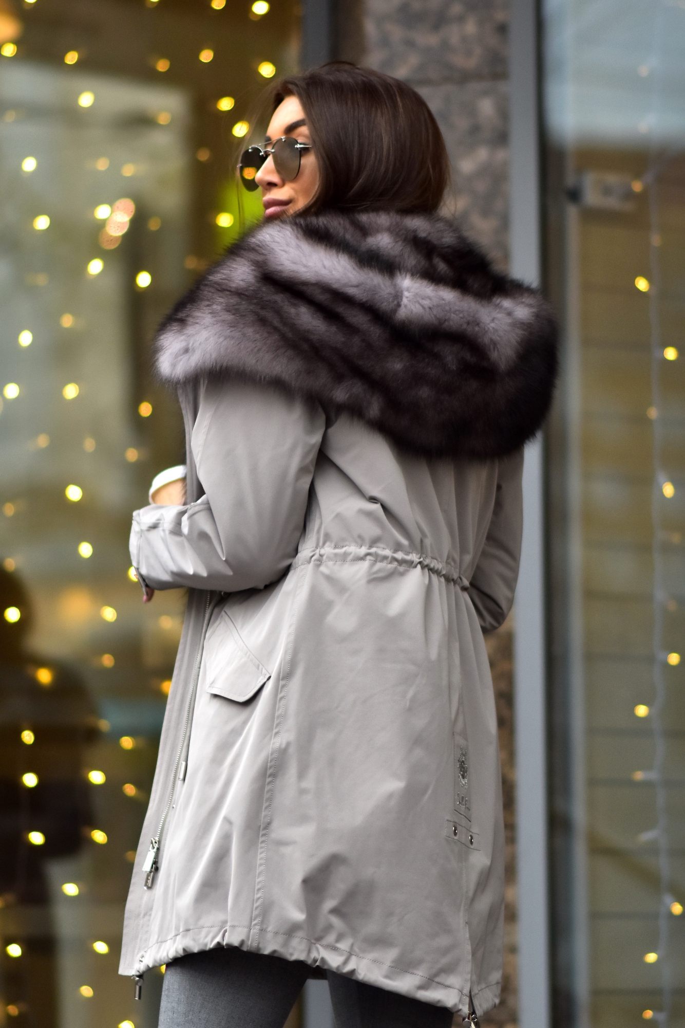 Зимняя парка с полным капюшоном