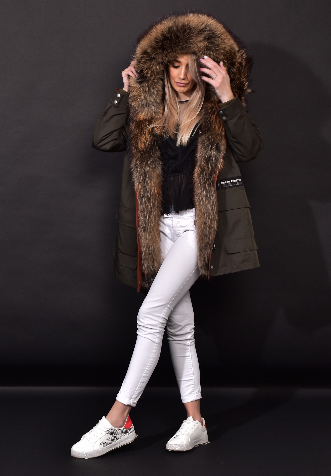 Итальянская парка с нашивками