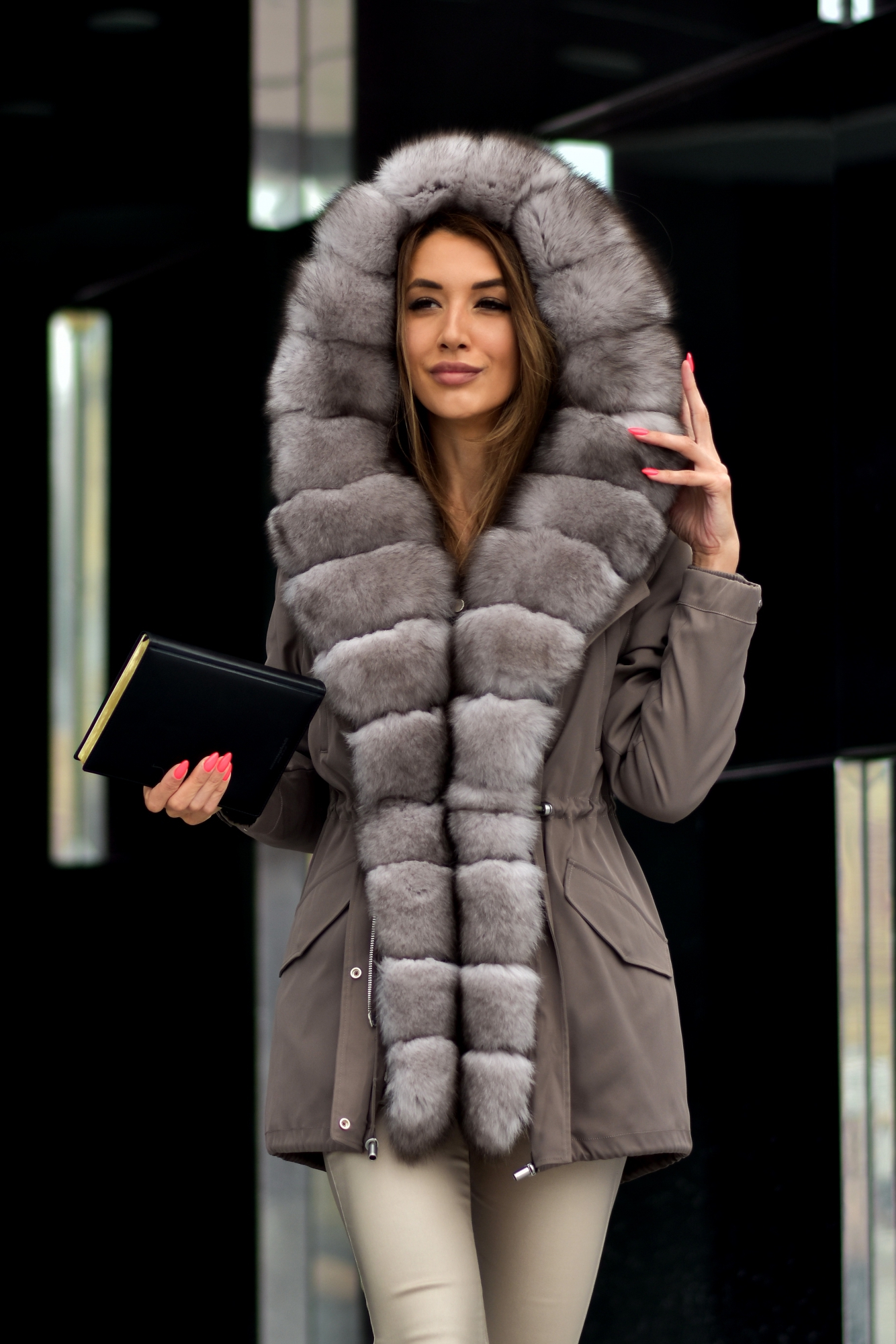 Укороченная парка в цвете Капучино