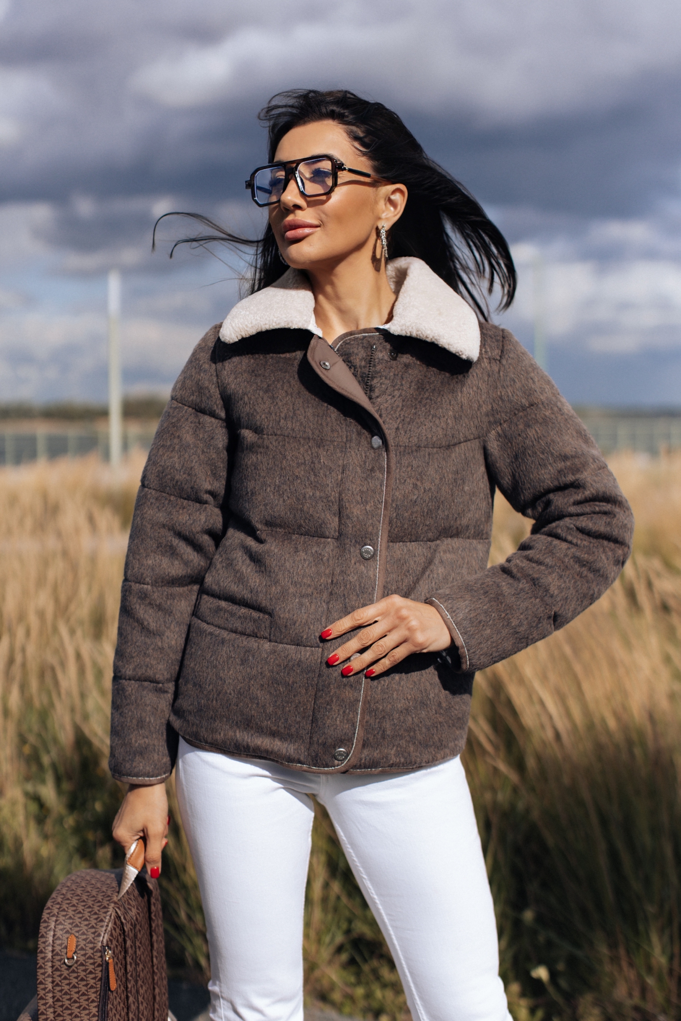 Легкий пуховичок