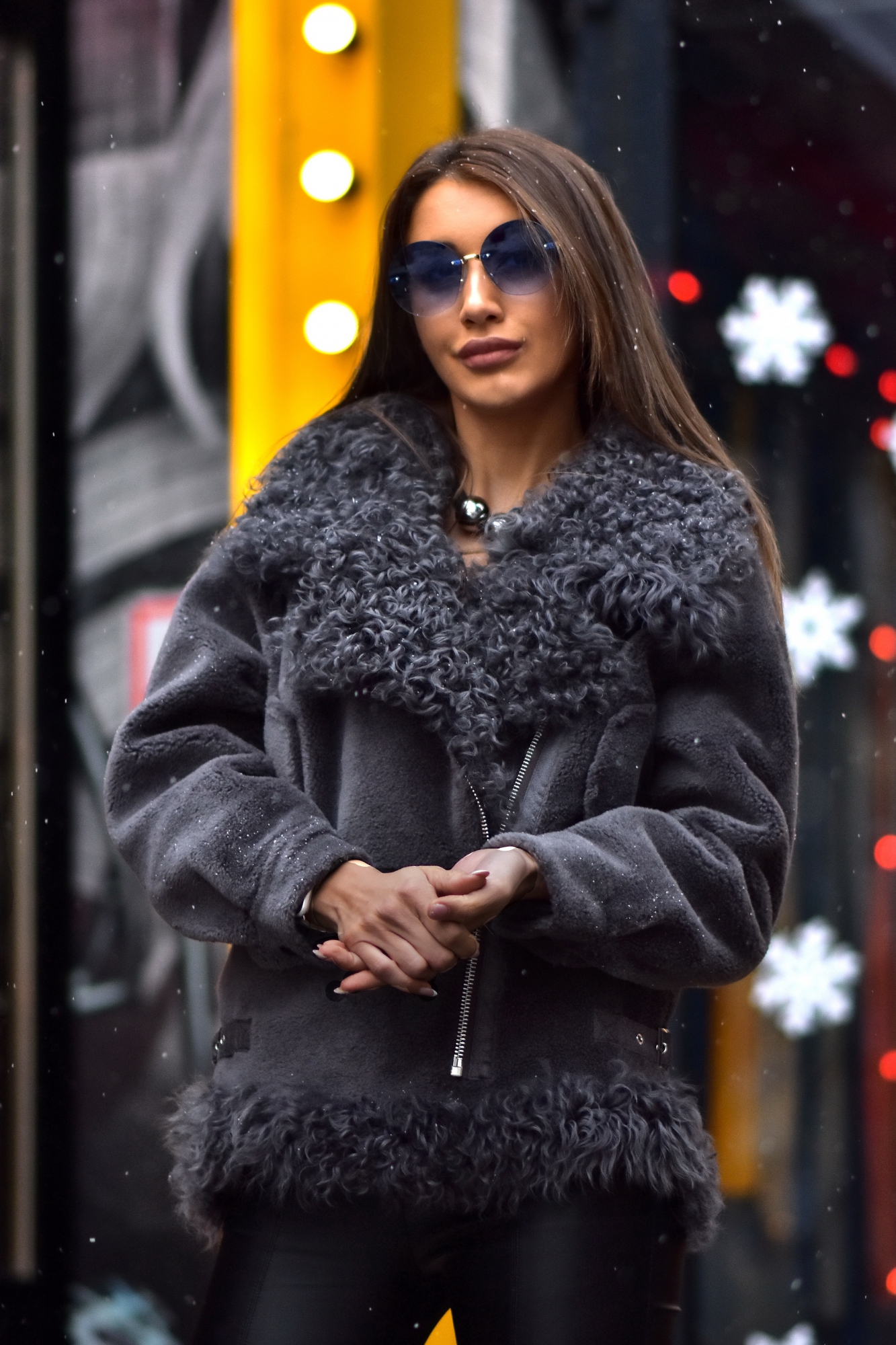 Куртка из шерсти с воротником из калгана