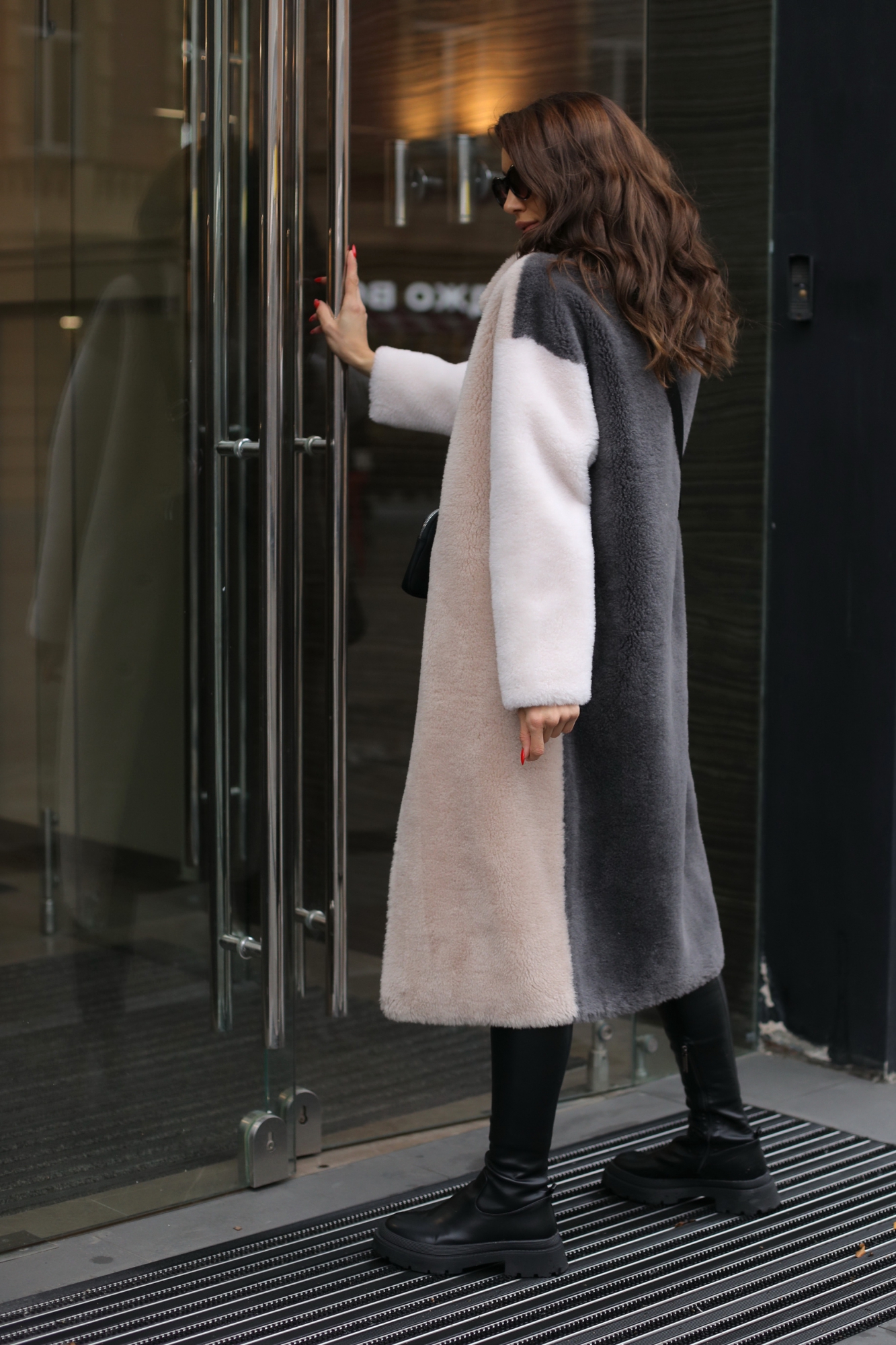 Трехцветная шубка тедди