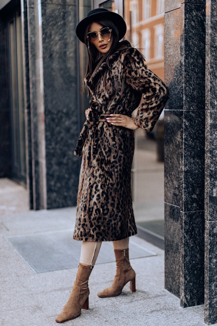 Леопардовая экошуба пальто с поясом