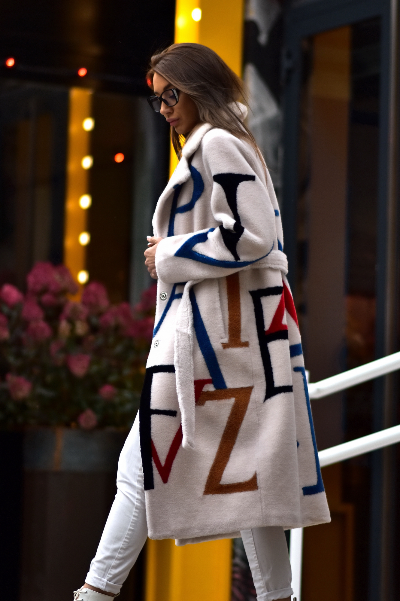 Шубка из шерсти с буквами