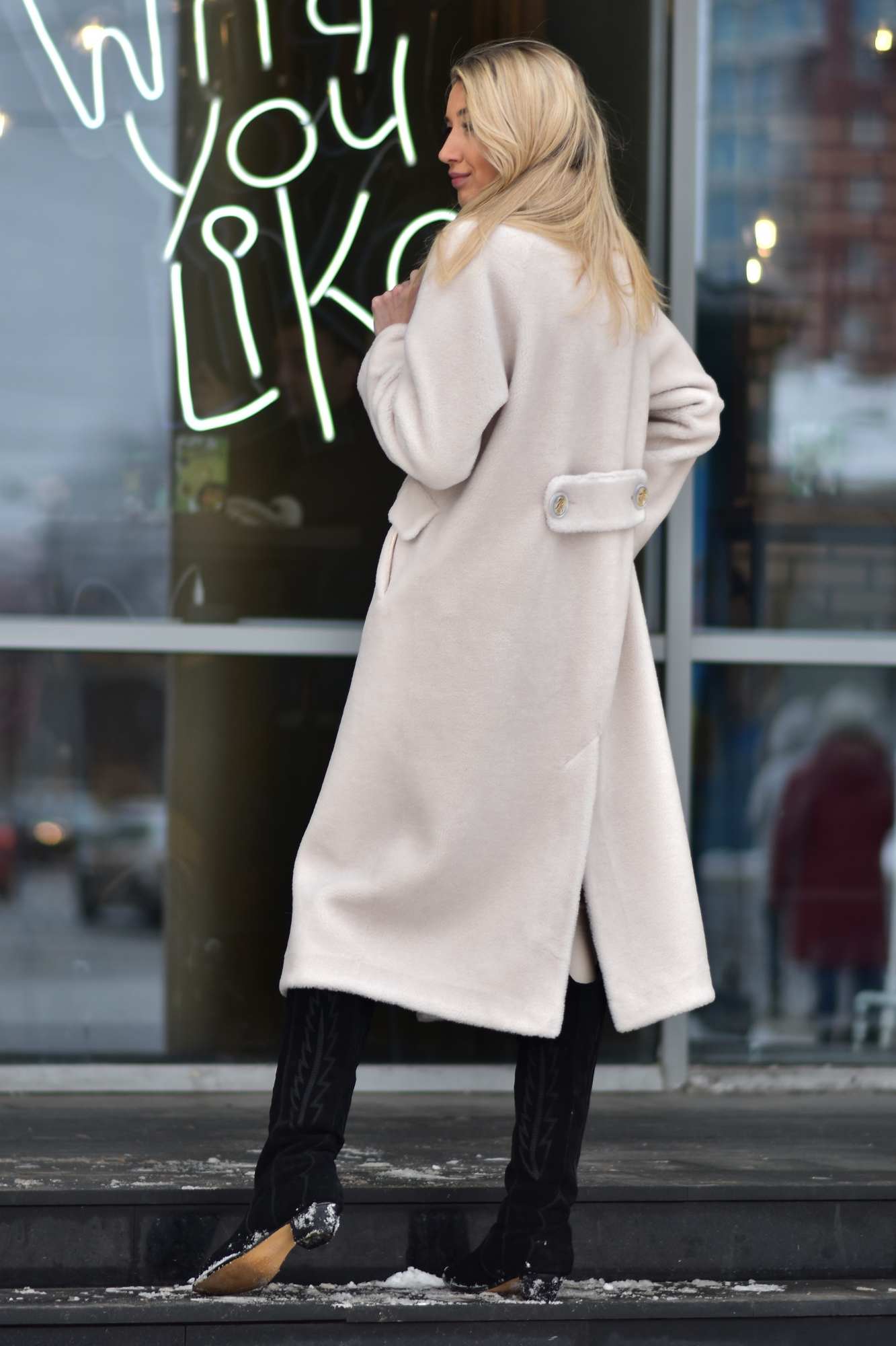 Шуба из овечьей шерсти в стиле "Tom Ford"